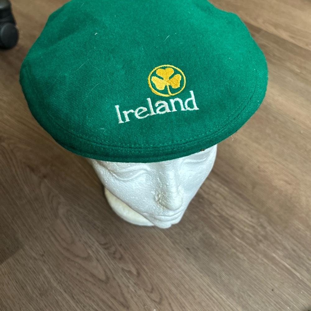 Green Ireland Cap with Shamrock Logo
Wool-